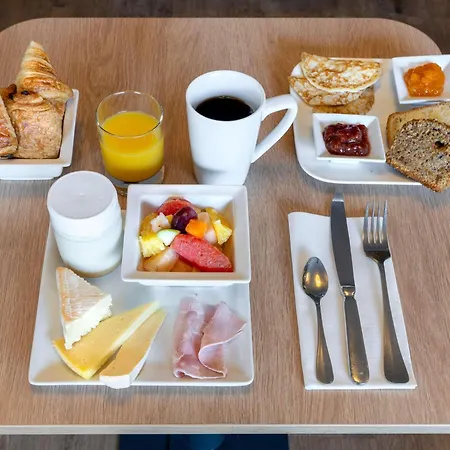 Mercure Centre 4* Довиль